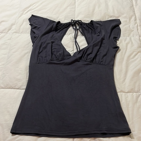 OXMO short ruffle sleeve low cut blouse L - Picture 7 of 14